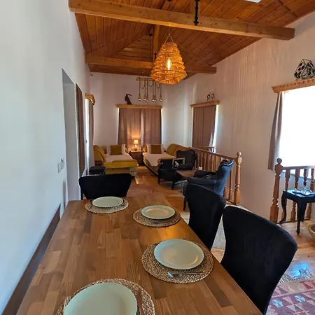 Villa Mondovilla A Charming In Ancient Near The Theatre Just 60 Meters From The
