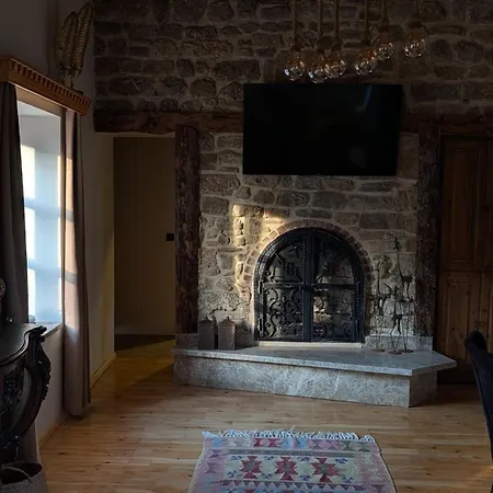 Mondovilla A Charming In Ancient Near The Theatre Just 60 Meters From The Villa Side