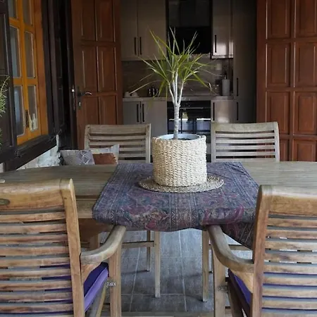 Mondovilla A Charming In Ancient Near The Theatre Just 60 Meters From The וילה סייד